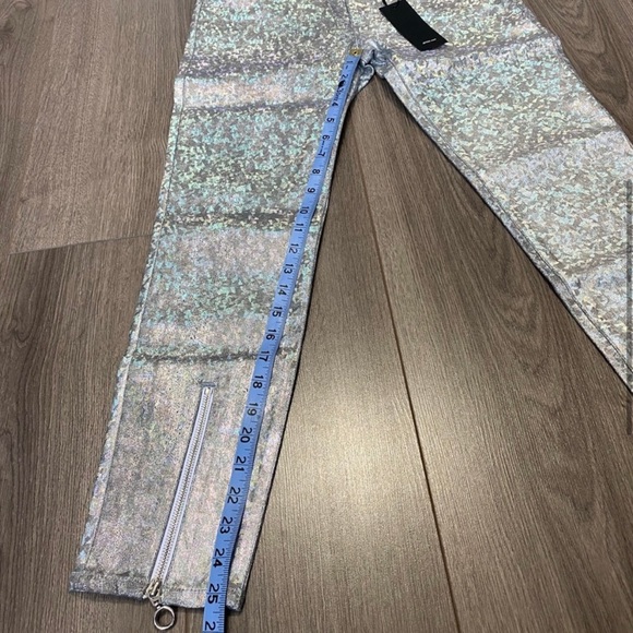 DL1961 NWT Florence Crop Mid Rise Skinny Holographic Pants COOL SPARKLY PANTS - Picture 7 of 7